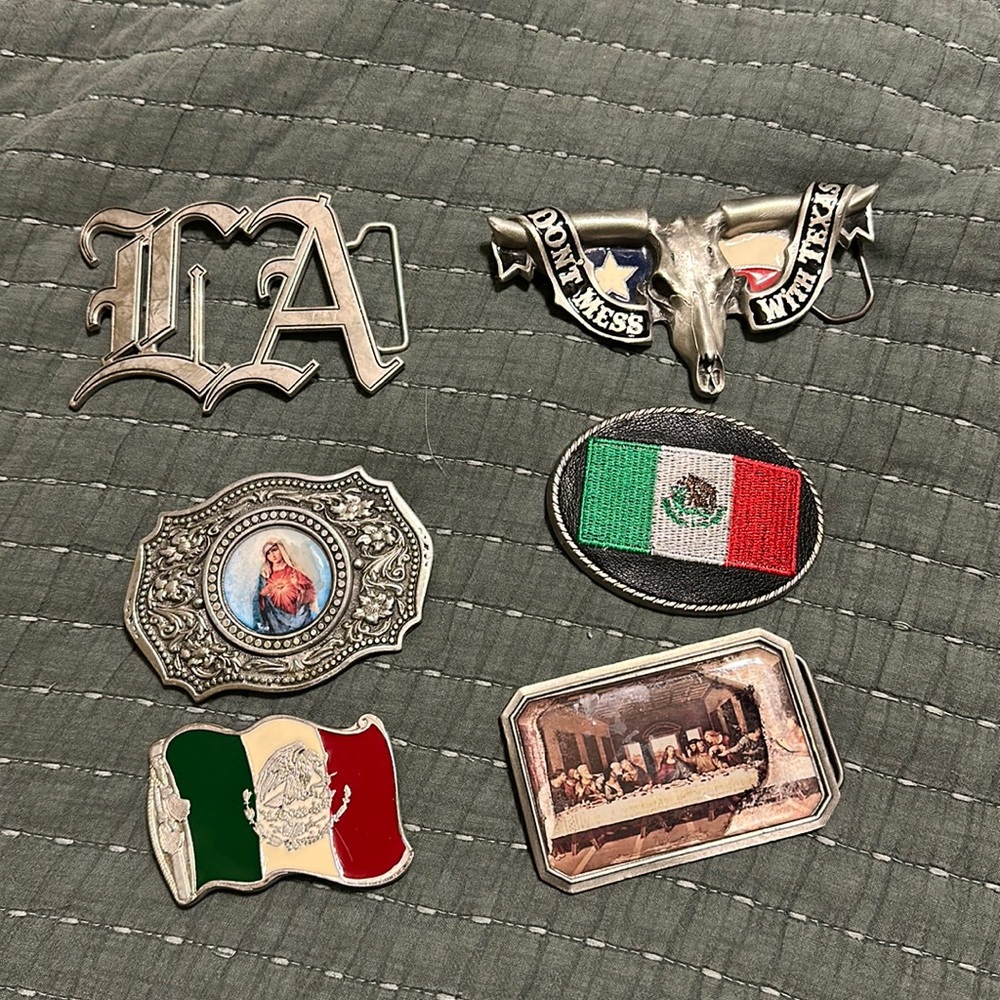 Belt buckles